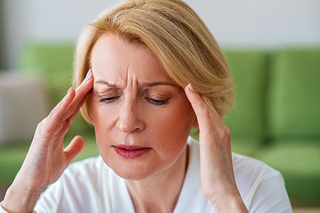 Häufige Erkrankungen am Kopf mit Kopfschmerzen und Migräne